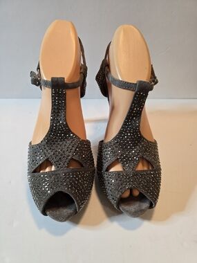 JEFFREY Campbell Women's Gray T-Strap Peep Toe Heels with Crystal Accents Sz 8.5
